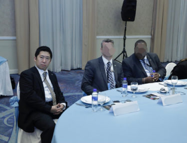 ボディガードの食事